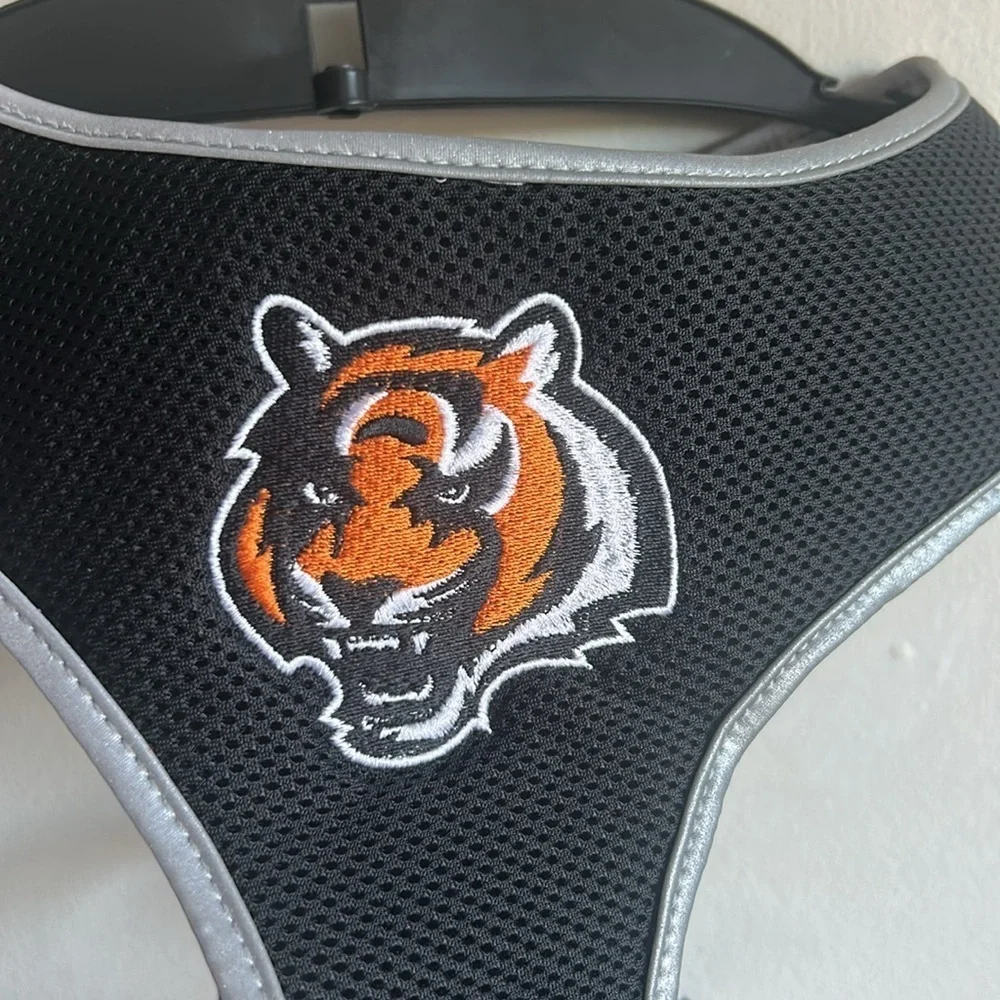 NFL Cincinnati Bengals Harness Vest Size XXXL NWT